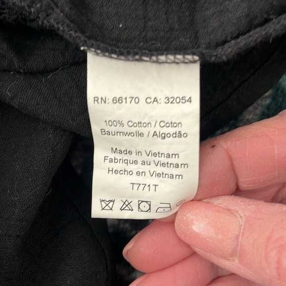 NWOT 11.1.TVLHO Women’s Black Tiered Blouse, Size Medium! - Picture 5 of 8